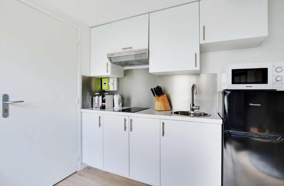 Residence A Proximite De Paris Ле-Кримлен-Бисетр Экстерьер фото